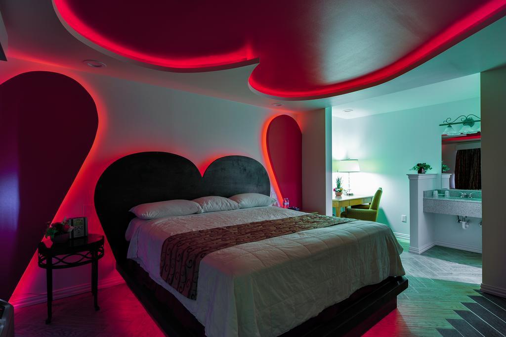Romantic Inn & Suites Dallas Room photo